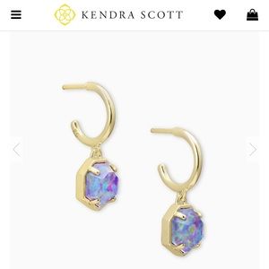 BRAND NEW Kendra Scott earrings